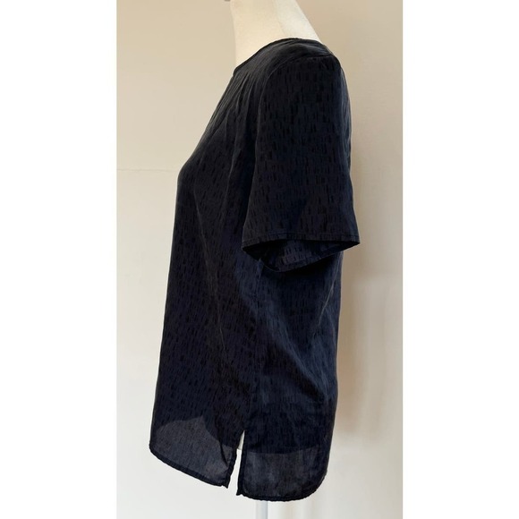 Eileen Fisher Silk & Organic Cotton Blouse Size SP (printed shortsleeve) - Picture 3 of 6